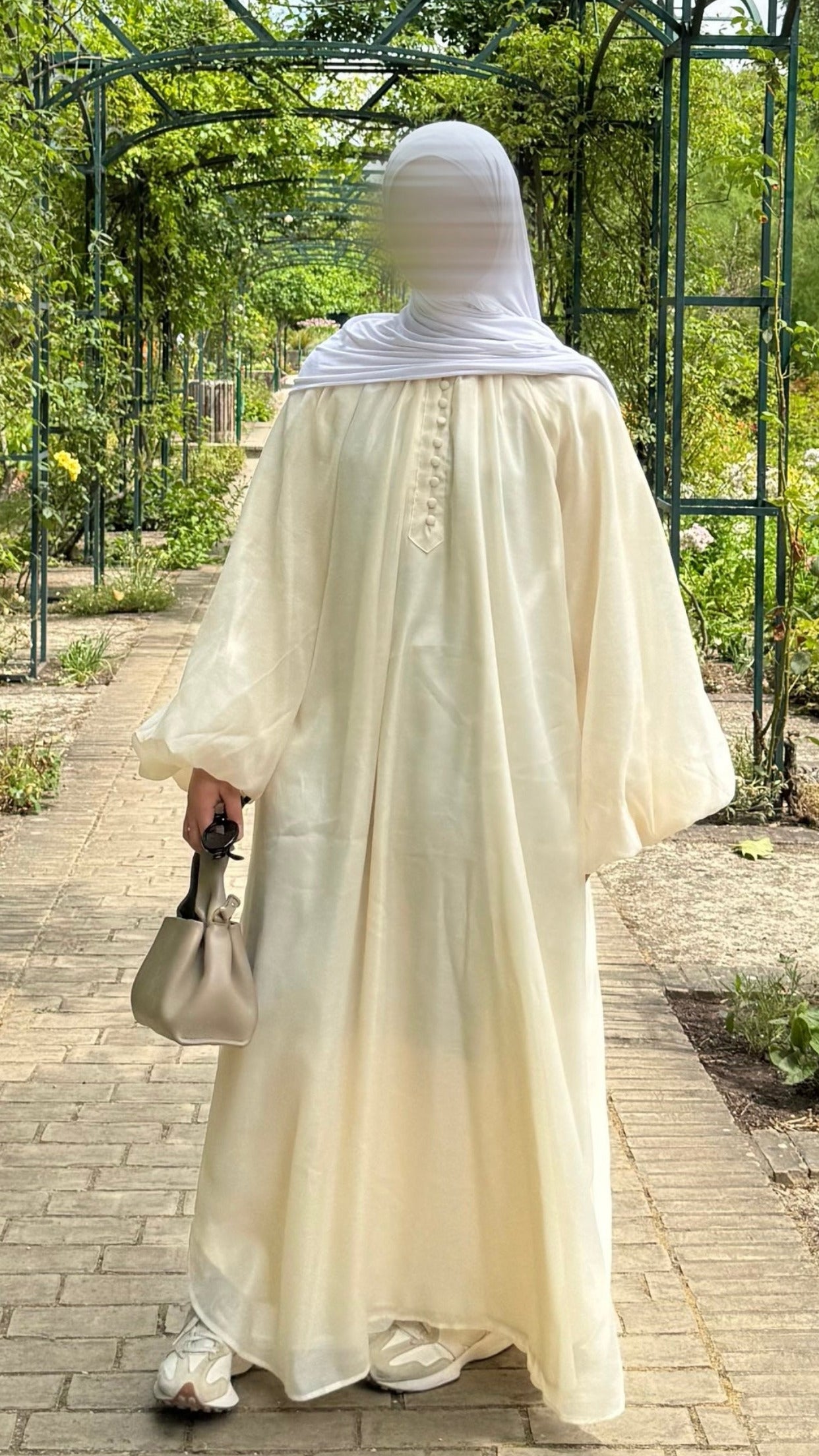 Robe manches bouffantes
