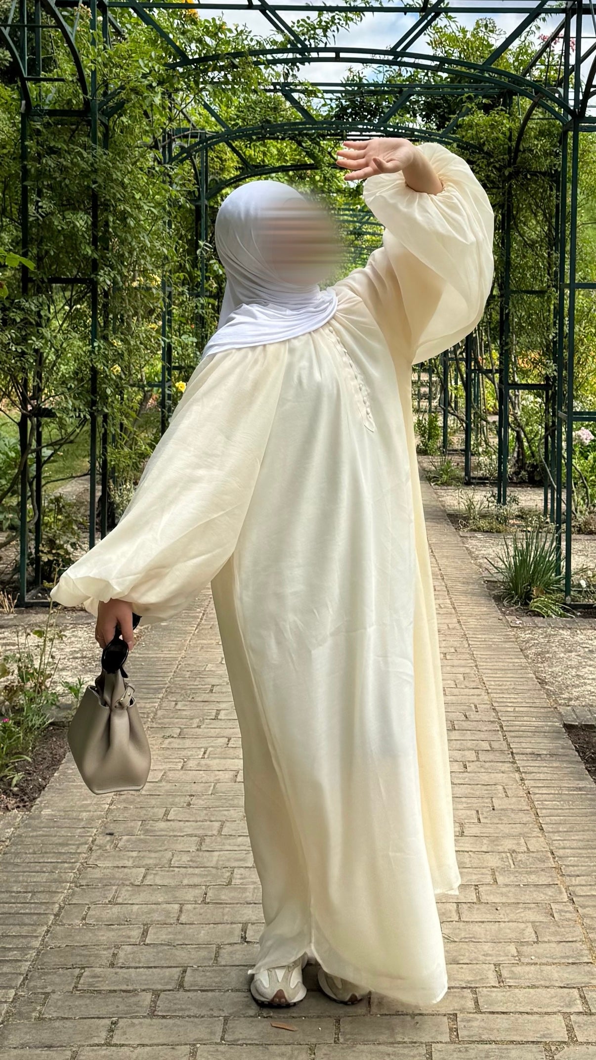 Robe manches bouffantes